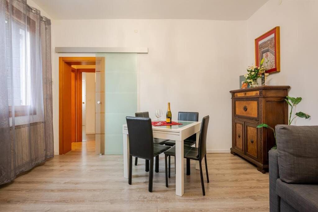 Lovely House Claudia-Perfetto Per Venezia Mestre Exterior photo